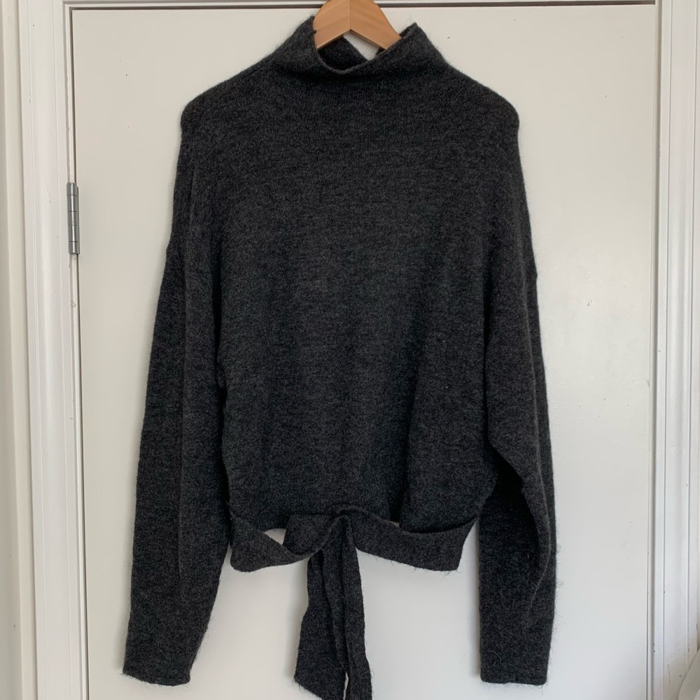 Wilfred warm grey mock turtle neck sweater with ties in front size Large